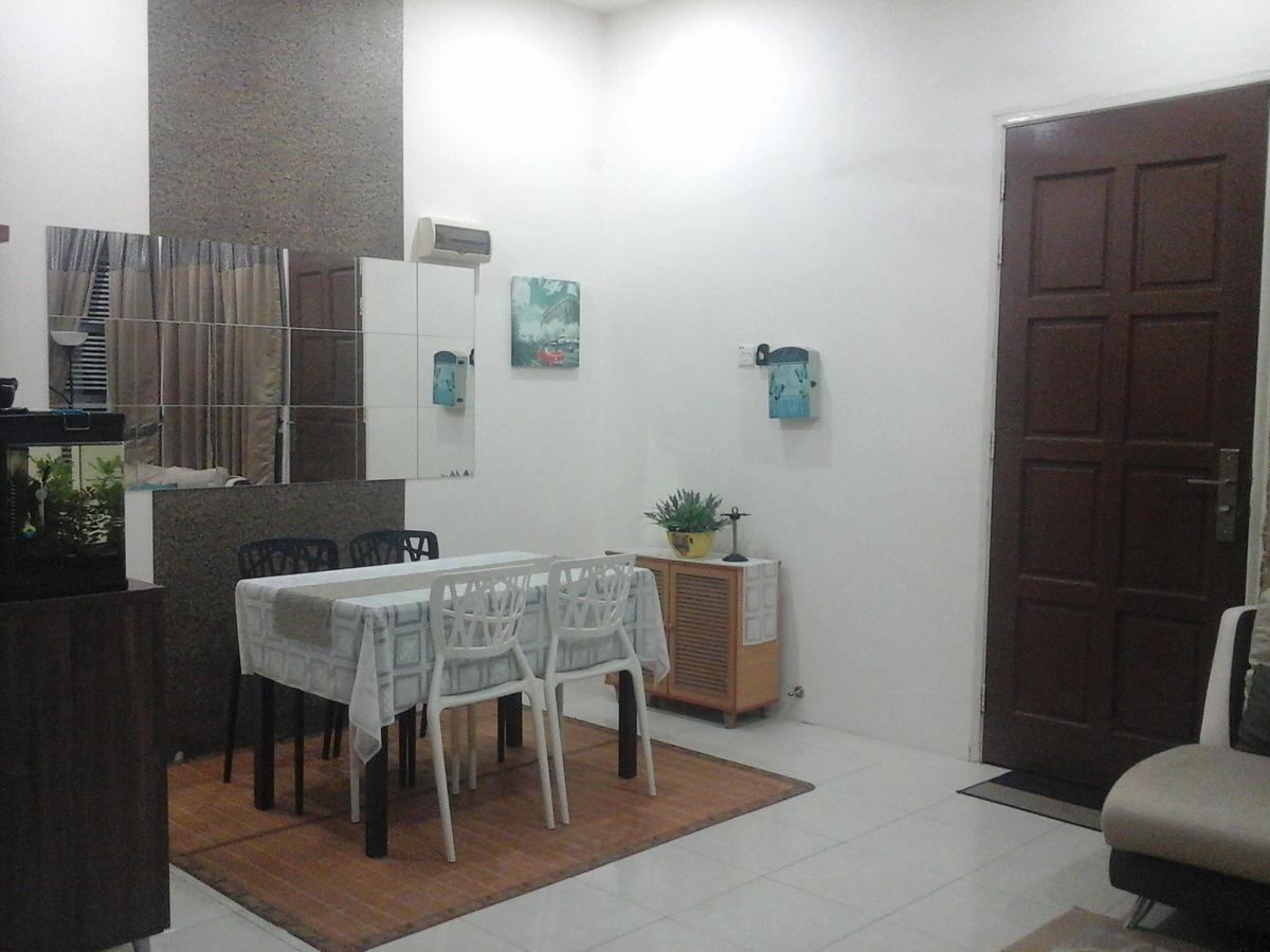 Miker Homestay Seri Iskandar Luaran gambar